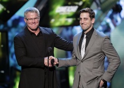 Rodgers Wants GB to Honor Favre
