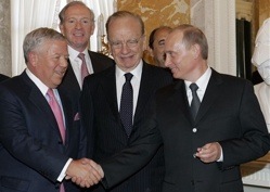 Putin Denies Stealing Robert Kraft's Ring